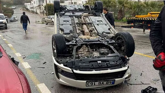 Bodrum'da yağış kaza getirdi