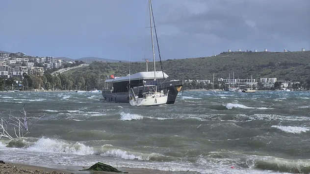 Bodrum'u kuvvetli fırtına vurdu