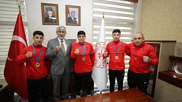 Boksör misafirler evlerine döndü