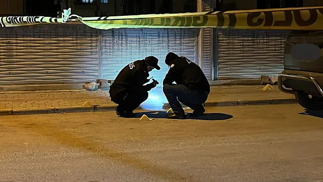 Boşanma aşamasındaki eşini silahla vurarak yaraladı