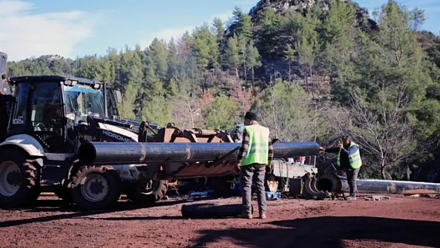 Bozburun içme suyu hattı çalışmaları devam ediyor
