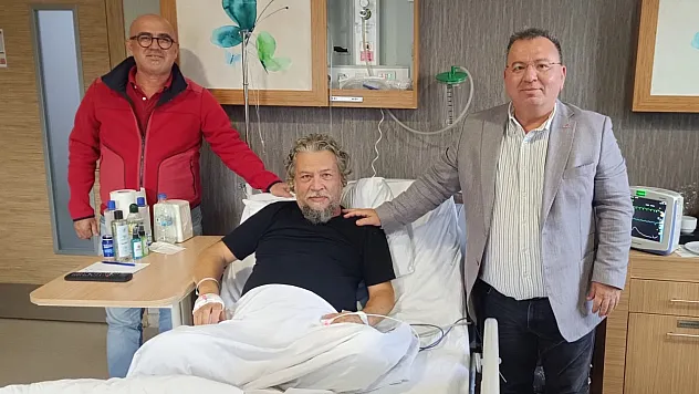 Bülent Uysal, tedavisi süren Seda Köktener'i ziyaret etti