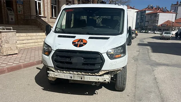 Burdur'da Kamyonet Sürücüsü Direksiyon Başında Hayatını Kaybetti