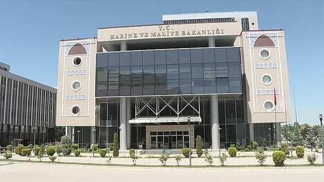 Bütçe Nisan ayında 338,7 milyar TL açık verdi