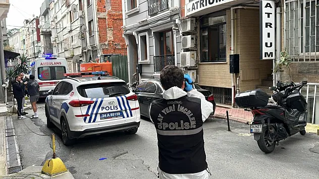 Çatıya çıkan genç kadın apartman boşluğuna düşerek hayatını kaybetti