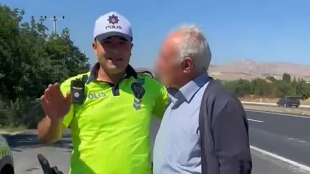 Ceza yememek için eşini yolda bırakıp uygulamaya girdi, polisten 'evde bulaşık yıkama cezası' aldı