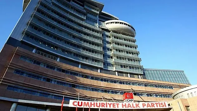 CHP'de İstifa Dalgası Büyüyor: 264 Eski Milletvekili Yeni Parti'ye Destek Kararı Aldı