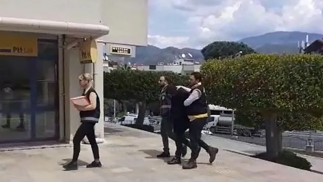 Cinsel istismarda bulunduğu iddia edildi, tutuklandı