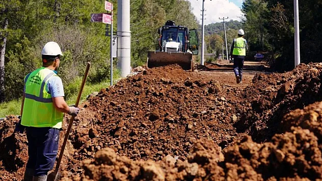 Dalaman'da 3 bin 800 metrelik su isale hattı yenilendi