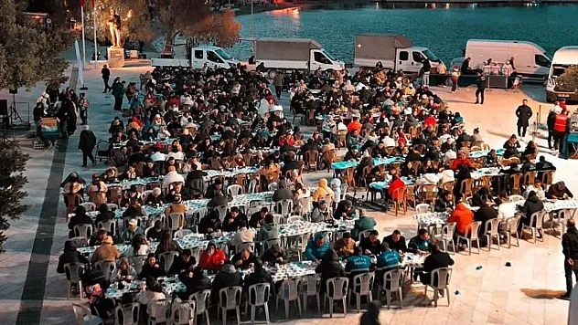 Datça'da 600 kişilik iftar sofrası kuruldu