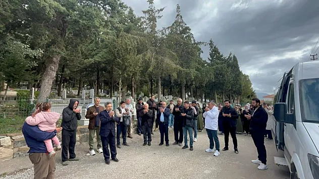 Datça'da umreciler dualarla uğurlandı