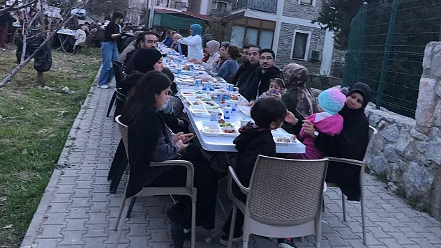 Datça İmam Hatip Lisesi'nden iftar yemeği