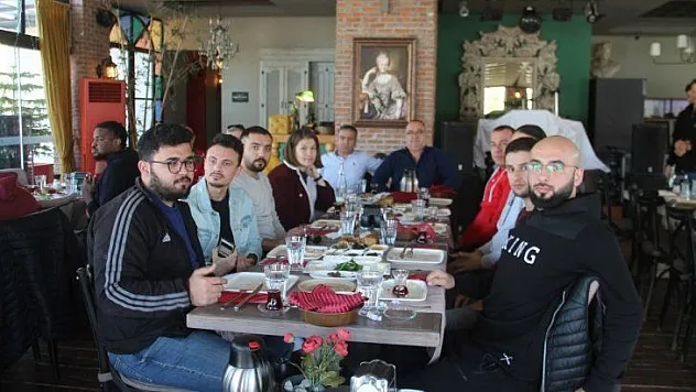 Denizatı Restoran'ın konuğu oldular