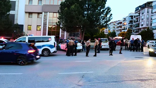 Denizli'de küçük çocuğun gözü önünde 2 kadına kurşun yağdırdı