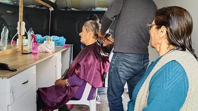 Deprem Bölgesinde Hizmetler Sürüyor