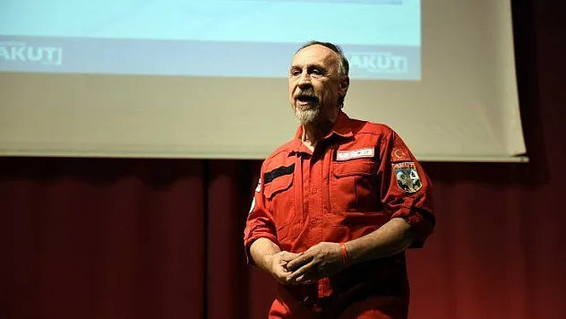 Deprem Haftası dolayısıyla seminer düzenlendi