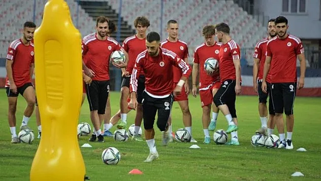 Dinçel, 'Tribünlerimiz taraftarlarımız ile dolacaktır'