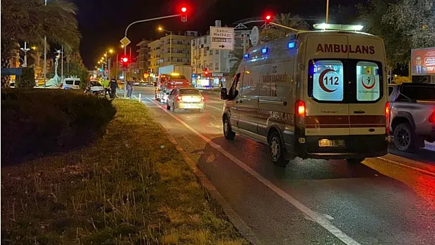 Direksiyon hakimiyetini kaybeden motosiklet sürücüsü yaralandı