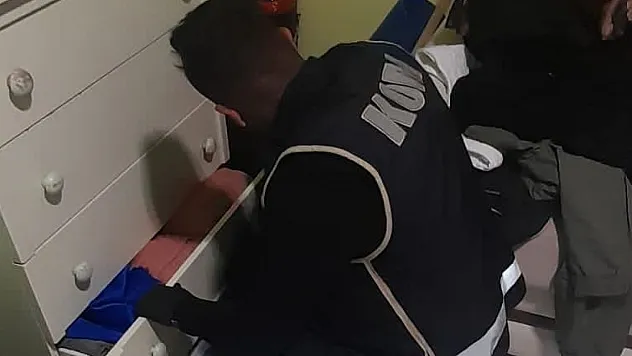 Dolandırıcı Örgütüne Operasyon: 5 Gözaltı