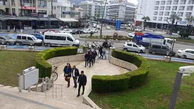 Dolandırıcılık operasyonunda 5 kişi gözaltına alındı