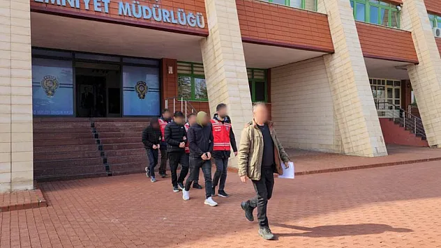 Dolandırıcılık yapan 3 şüpheli yakalandı