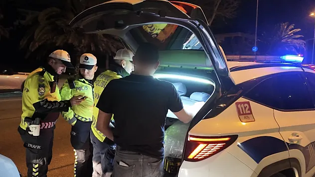 Drift şovu yapan sürücüler yakalandı
