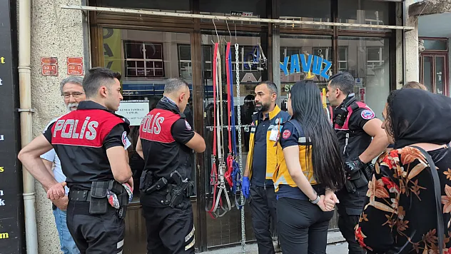 Dükkanında öldü veya bayıldı diye endişe edilen esnaf sanayide çıktı