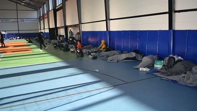 Düzensiz kaçak göçmenlere devlet şefkati