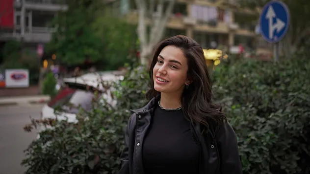 Ece Ronay'ın suç dosyası kabarık çıktı!