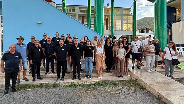 Eğitim-İş Fethiye'den Manisa'daki saldırı sonrası açıklama: 'Güvenli okul istiyoruz'