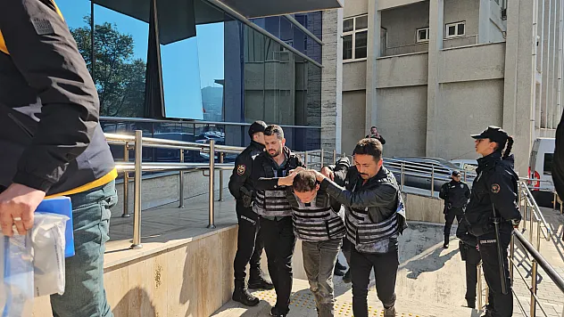 Eşini ve araya giren genci vuran şüpheli adliyeye sevk edildi