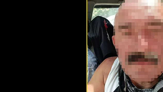Ev arkadaşını kafasını çekiçle ezerek öldürdü