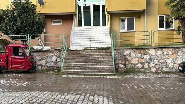 Evinin son eşyalarını almak için geldi, tartıştığı komşusu tarafından öldürüldü