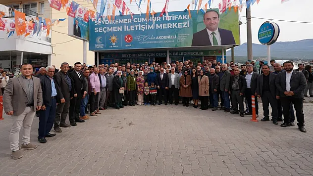 Fatma Betül Sayan Kaya'dan Akdenizli'ye Destek