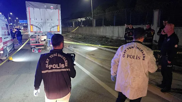 Feci kazada motokurye hayatını kaybetti