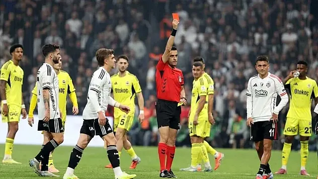 Fenerbahçe-Beşiktaş derbilerinde kart sayıları dikkati çekiyor