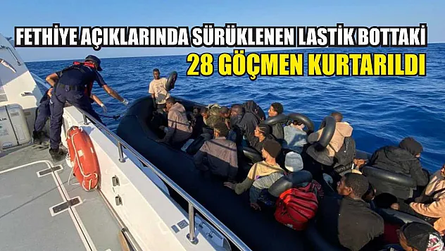 Fethiye Açıklarında Sürüklenen Lastik Bottaki 28 Göçmen Kurtarıldı