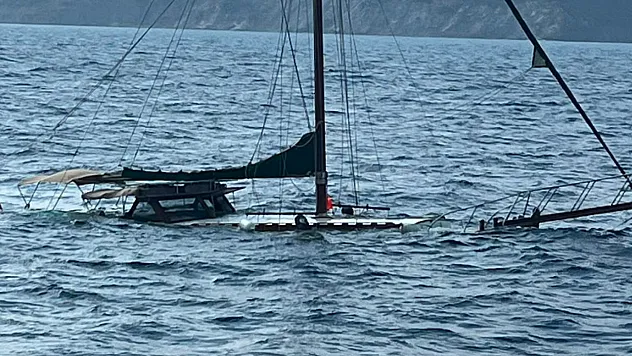 Fethiye açıklarında tekne battı