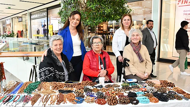 Fethiye Belediye Başkan Vekili Derya Yılmaz'dan 8 Mart'ta Kadınlara Ziyaret