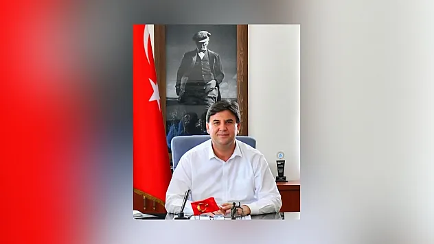 Fethiye Belediye Başkanı Karaca'dan Türk bayrağına yönelik saldırıya tepki
