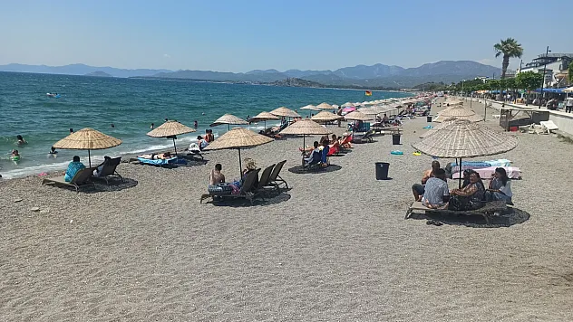 Fethiye Çalış Sahili Sıcaktan Bunalanların Tercihi Oldu