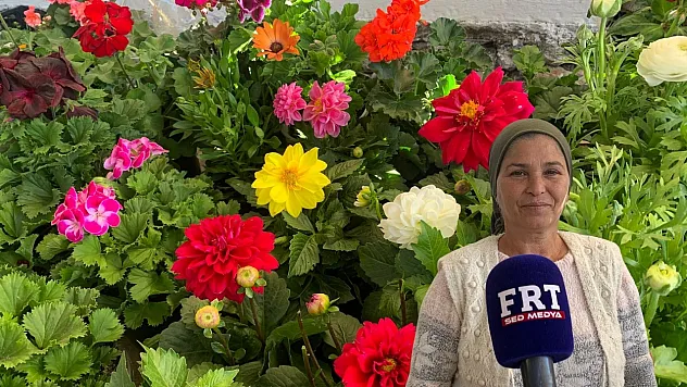 Fethiye Cuma Pazarı'nda bahar hareketliliği: Yerel Üretici Songül Yakalı'dan çiçek önerileri