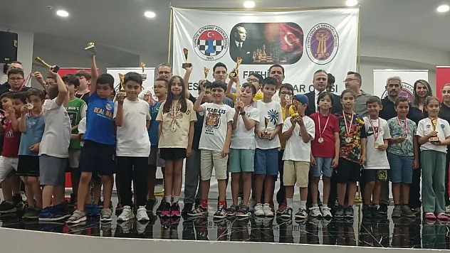 Fethiye'de 1. Beşkaza Satranç Turnuvası Tamamlandı