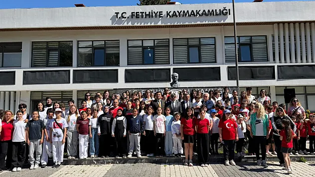 Fethiye'de 15-21 Mayıs Gençlik Haftası Çelenk Töreniyle Başladı