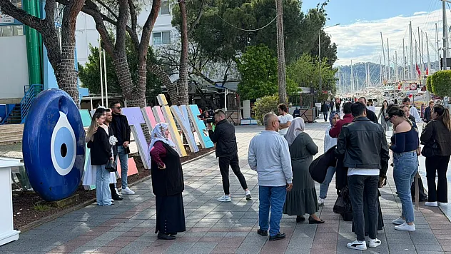 Fethiye'de '6 Nisan'da 6 çift' evet dedi