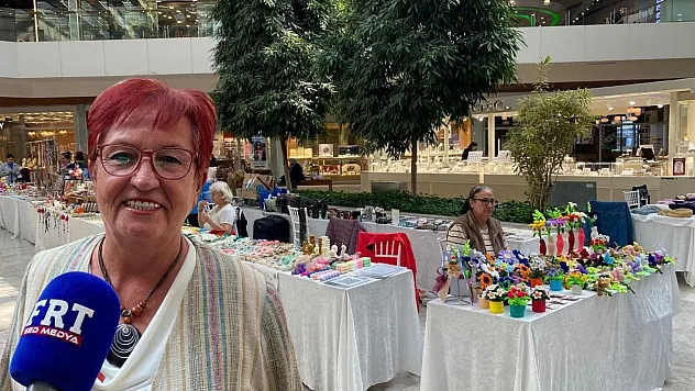 Fethiye'de 8 Mart'a özel 'Kadın' temalı sergi ve el emeği stantları açıldı