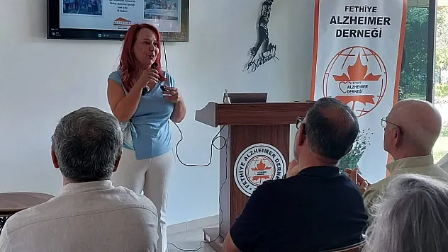 Fethiye'de 'Alzheimer Farkındalık Haftası' dolayısıyla seminer düzenlendi