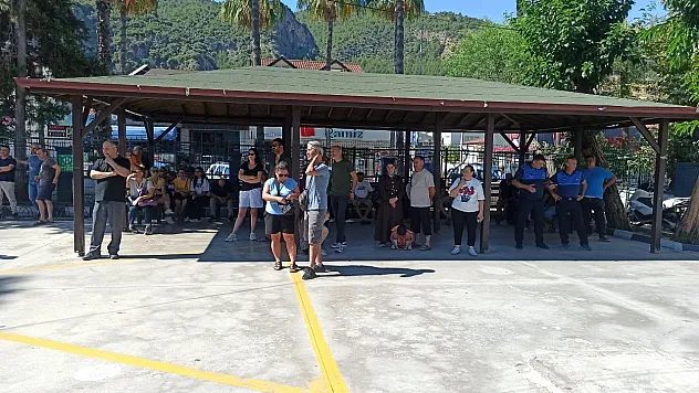 Fethiye'de AYT Heyecanı Başladı: Üniversite Adayları İkinci Oturum İçin Sınava Girdi