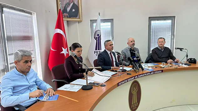 Fethiye'de berber esnafının sorunları masaya yatırıldı
