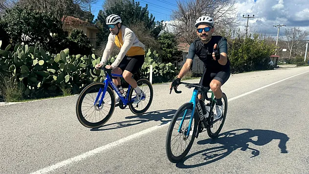 Fethiye'de Bisiklet Tutkunları 70 Kilometrelik Parkurda Pedal Çevirdi